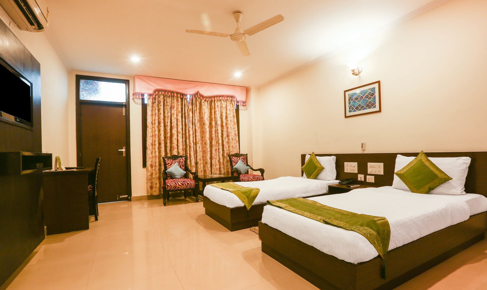 Hotel Treebo Trend Gk Conifer Dharamshala Exterior foto
