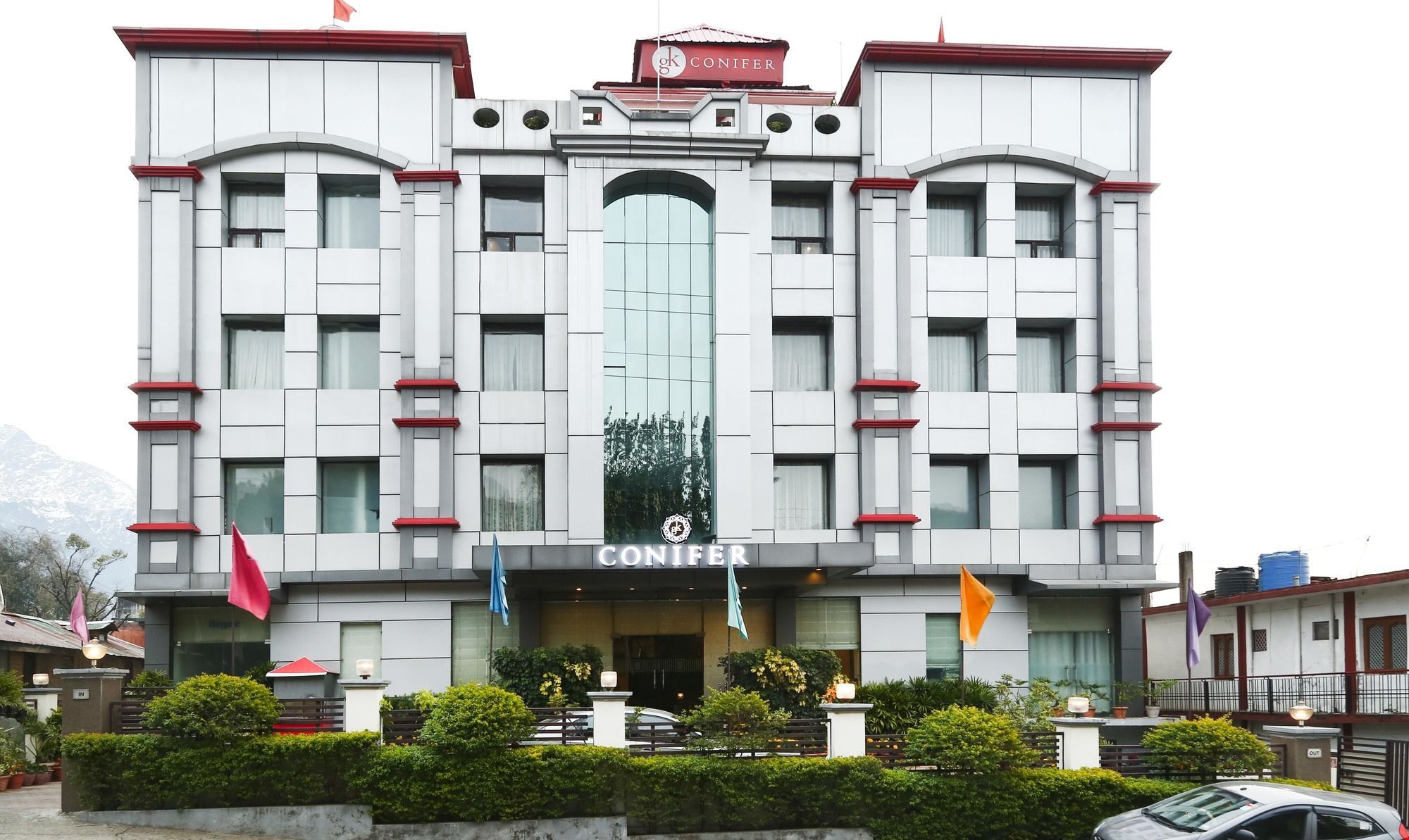 Hotel Treebo Trend Gk Conifer Dharamshala Exterior foto