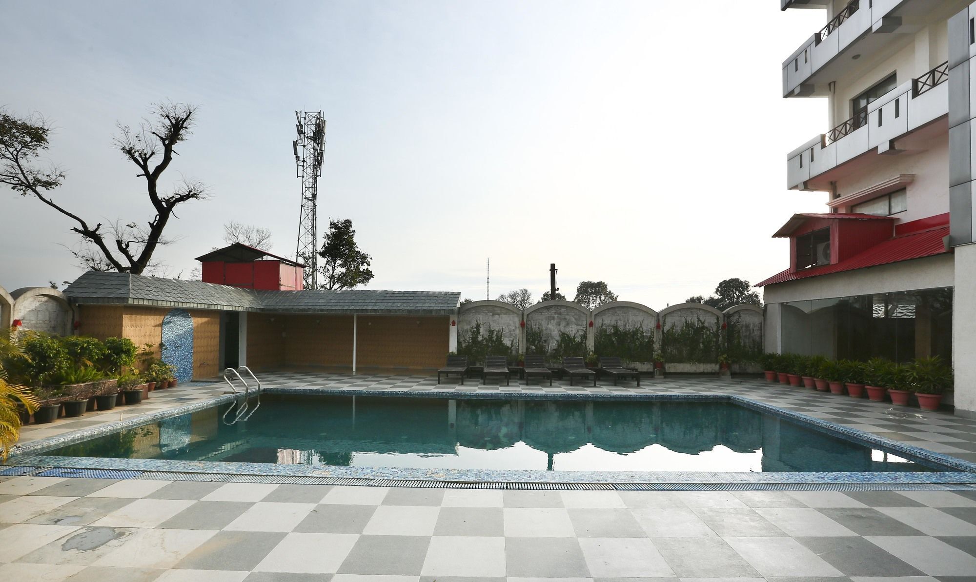 Hotel Treebo Trend Gk Conifer Dharamshala Exterior foto