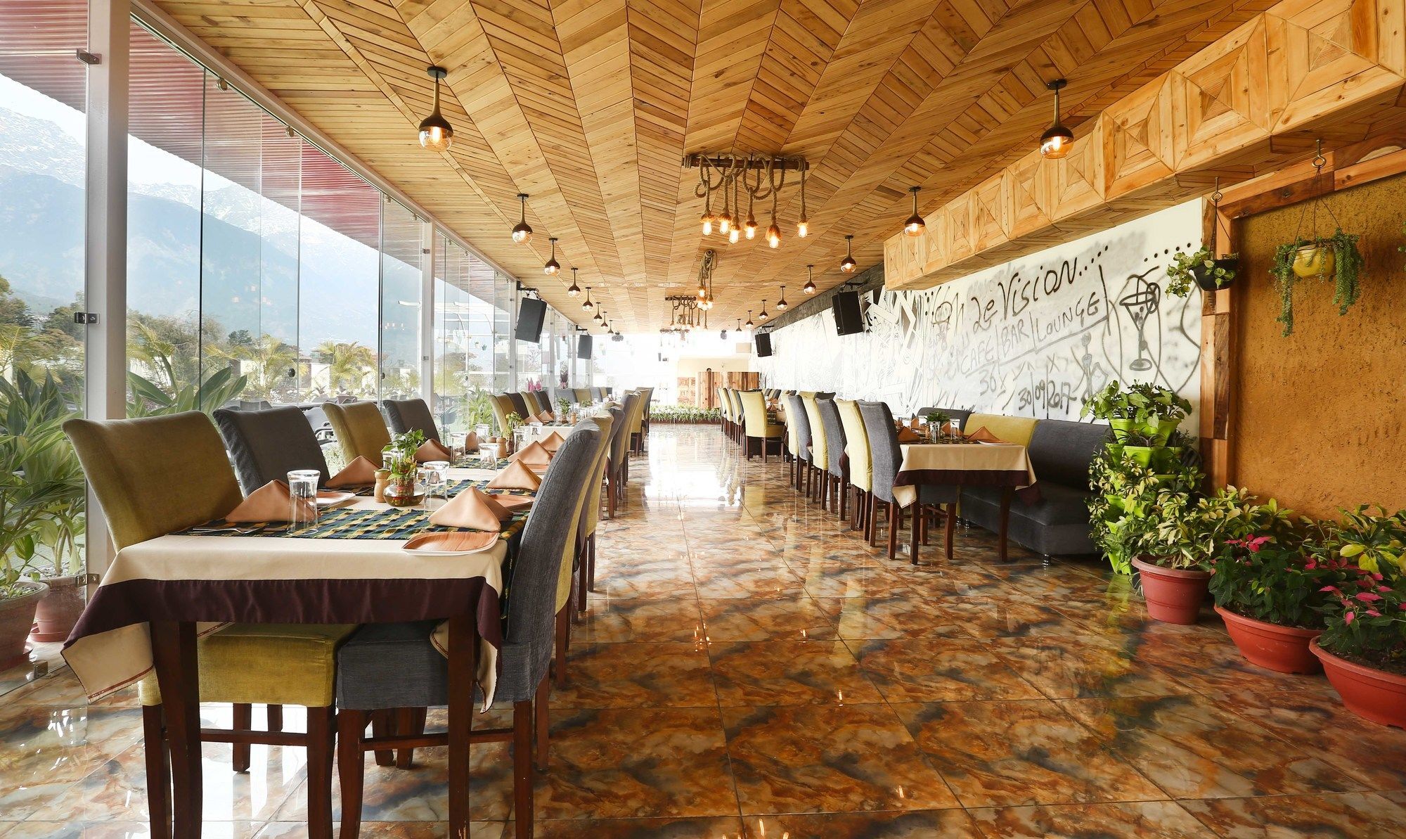 Hotel Treebo Trend Gk Conifer Dharamshala Exterior foto